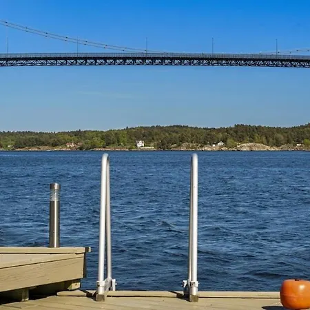 Stunning Waterfront House With Fireplaces, Sea View & Private Dock * Arendal